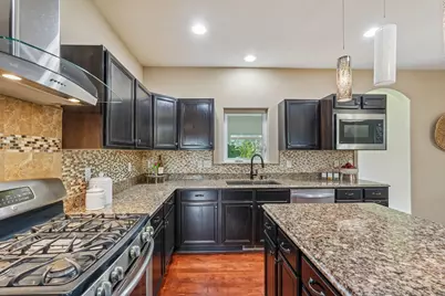 N55W20970  Carters Crossing Cir, Menomonee Falls, WI 53051 - Photo 5