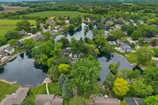 3609 Waterbury Ln, Racine, WI 53403 - Photo 9