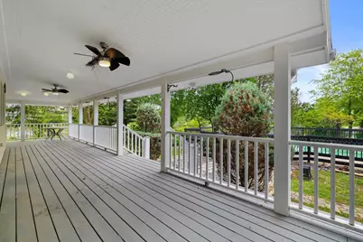 3609  Waterbury Ln, Racine, WI 53403 - Photo 3