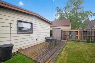 2216 Cleveland Ave, Sheboygan, WI 53081 - Photo 19
