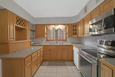 2216  Cleveland Ave, Sheboygan, WI 53081 - Photo 7