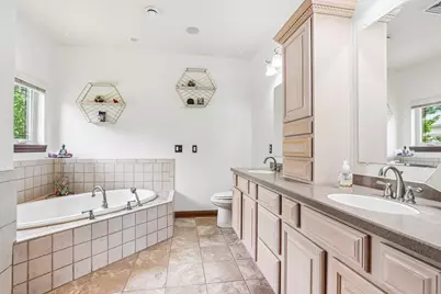 1611  51st St, Racine, WI 53108 - Photo 21
