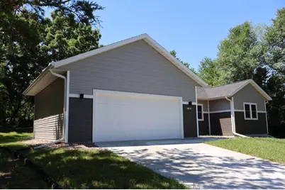 11893  Pine St, Trempealeau, WI 54661 - Photo 3