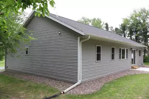 11893 Pine St, Trempealeau, WI 54661 - Photo 23