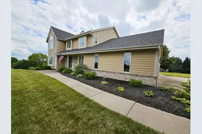 W291S6773  East Woods Ct, Mukwonago, WI 53149 - Photo 5