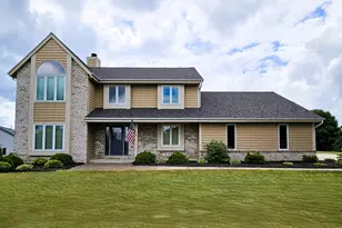 W291S6773 E Woods Ct, Mukwonago, WI 53149 - Photo 3