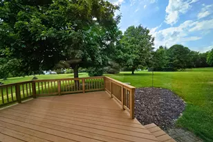 W291S6773 E Woods Ct, Mukwonago, WI 53149 - Photo 13