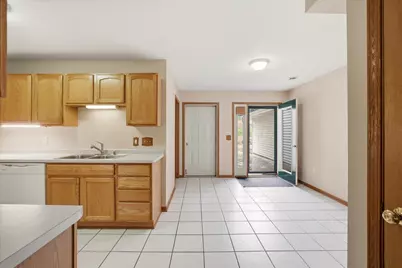 2100  Miller St #C, West Bend, WI 53095 - Photo 7