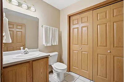 2100  Miller St #C, West Bend, WI 53095 - Photo 9