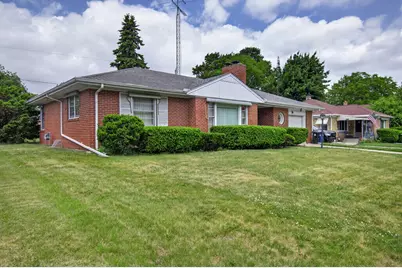 1112  Kentucky St, Racine, WI 53405 - Photo 3