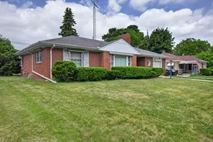 1112 Kentucky St, Racine, WI 53405 - Photo 3