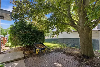 5594  Arrowwood St, Greendale, WI 53219 - Photo 21