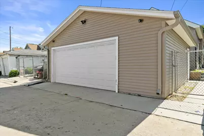 3909 N 25th St, Milwaukee, WI 53206 - Photo 23