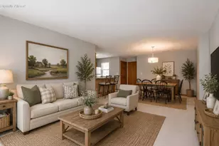 18730 Emerald Cir, Brookfield, WI 53045 - Photo 3