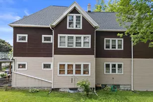 226 E Smith St, Milwaukee, WI 53207 - Photo 31