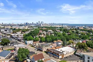 226 E Smith St, Milwaukee, WI 53207 - Photo 33