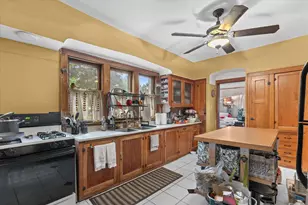226 E Smith St, Milwaukee, WI 53207 - Photo 7