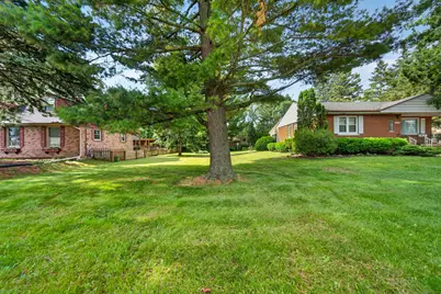 1817  81st St, Kenosha, WI 53143 - Photo 9