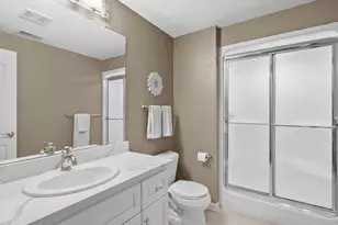 1308 Robin Ln, Racine, WI 53402 - Photo 63