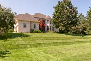 10935 N Oriole Ln, Mequon, WI 53092 - Photo 65