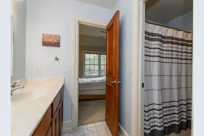 10935 N Oriole Ln, Mequon, WI 53092 - Photo 41