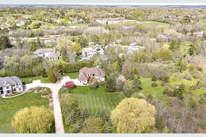 10935 N Oriole Ln, Mequon, WI 53092 - Photo 67