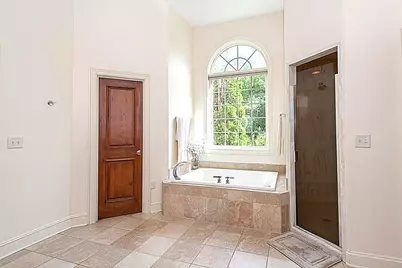 10935 N Oriole Ln, Mequon, WI 53092 - Photo 27