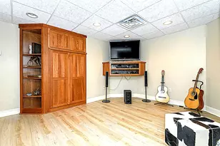 10935 N Oriole Ln, Mequon, WI 53092 - Photo 47