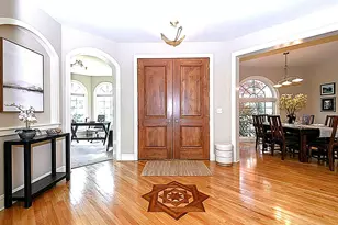 10935 N Oriole Ln, Mequon, WI 53092 - Photo 5