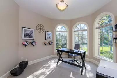 10935 N Oriole Ln, Mequon, WI 53092 - Photo 25
