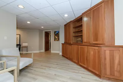 10935 N Oriole Ln, Mequon, WI 53092 - Photo 59