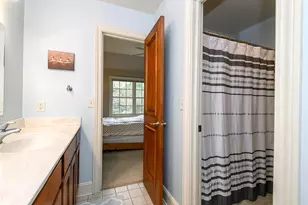 10935 N Oriole Ln, Mequon, WI 53092 - Photo 37