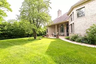 10935 N Oriole Ln, Mequon, WI 53092 - Photo 61