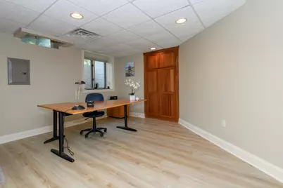 10935 N Oriole Ln, Mequon, WI 53092 - Photo 61