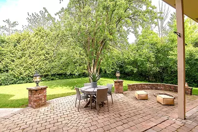 10935 N Oriole Ln, Mequon, WI 53092 - Photo 59