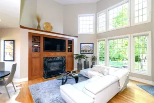 10935 N Oriole Ln, Mequon, WI 53092 - Photo 15