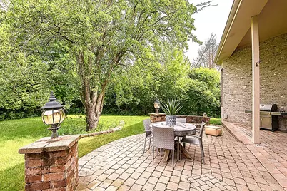 10935 N Oriole Ln, Mequon, WI 53092 - Photo 61