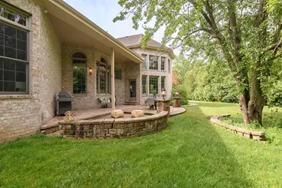 10935 N Oriole Ln, Mequon, WI 53092 - Photo 65
