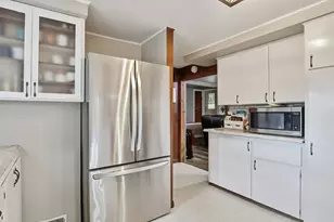 33834 Hillcrest Dr, Burlington, WI 53105 - Photo 13