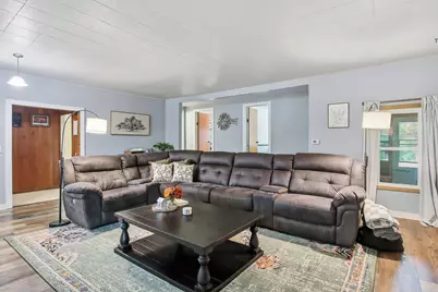 33834  Hillcrest Dr, Burlington, WI 53105 - Photo 9