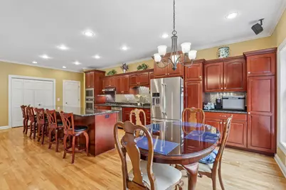 1299  Creekside Ln, Grafton, WI 53024 - Photo 15