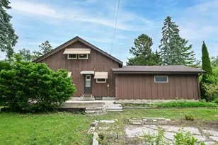 8603 N Regent Rd, Fox Point, WI 53217 - Photo 5