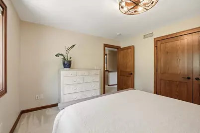 W343N6980  Circle Dr Dr, Lac La Belle, WI 53066 - Photo 31