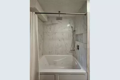 2127 N 122nd St, Wauwatosa, WI 53226 - Photo 9