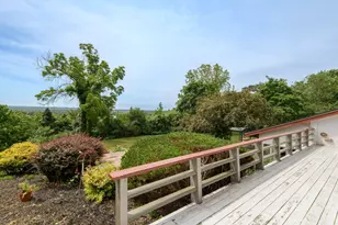W215N5353 Ada Ct, Menomonee Falls, WI 53051 - Photo 5