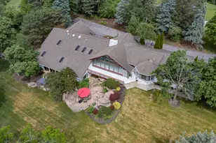 W215N5353 Ada Ct, Menomonee Falls, WI 53051 - Photo 1