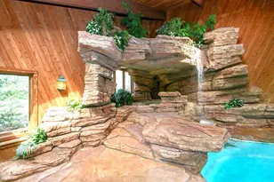 W215N5353 Ada Ct, Menomonee Falls, WI 53051 - Photo 23