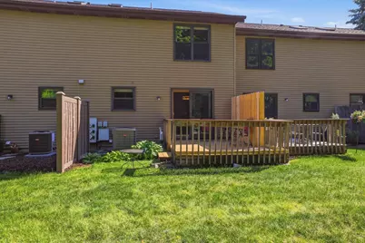 8116 S Forest Hills Cir #8116, Franklin, WI 53132 - Photo 21
