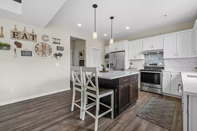1384  Bluestem Trl, Oconomowoc, WI 53066 - Photo 17