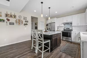 1384 Bluestem Trl, Oconomowoc, WI 53066 - Photo 17